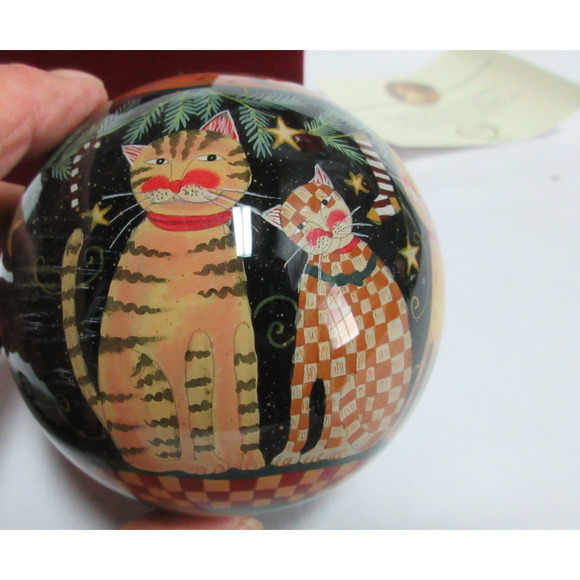 Ne'Qwa Art Christmas Ornament "Christmas Cat" handpainted Artist Susan Winget CO - Picture 1 of 11